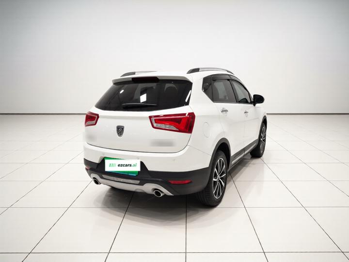560 2016 1.8L iAMT Luxury photo 6