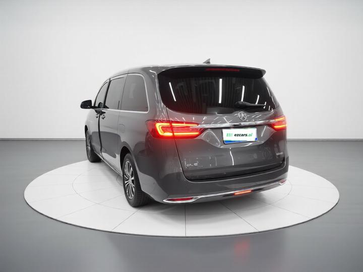 GL8 2023 Facelift Luxury photo 4