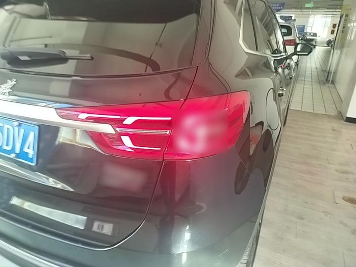 HS5 2019 2.0T Connected AWD photo 7