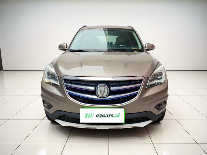 CS35 2017 1.6L AT Luxury photo 2