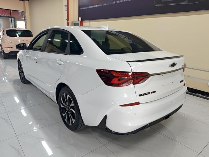 Cruze 2019 RS 330T AT China VI photo 4