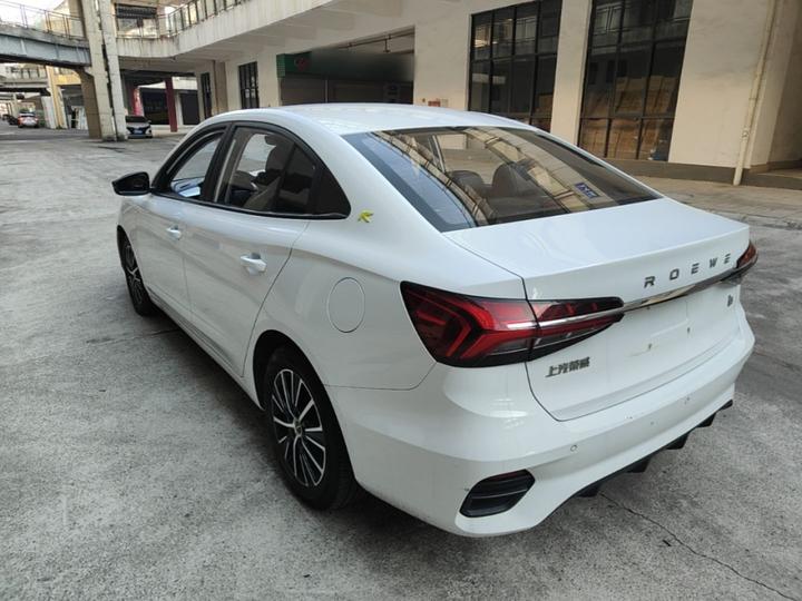 i5 2021 1.5L CVT Platinum photo 4