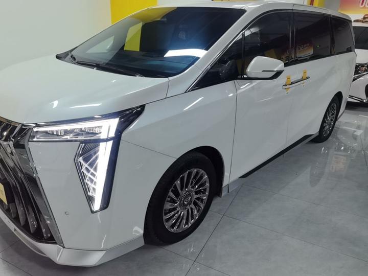 GAC Trumpchi M8 2025 Hybrid