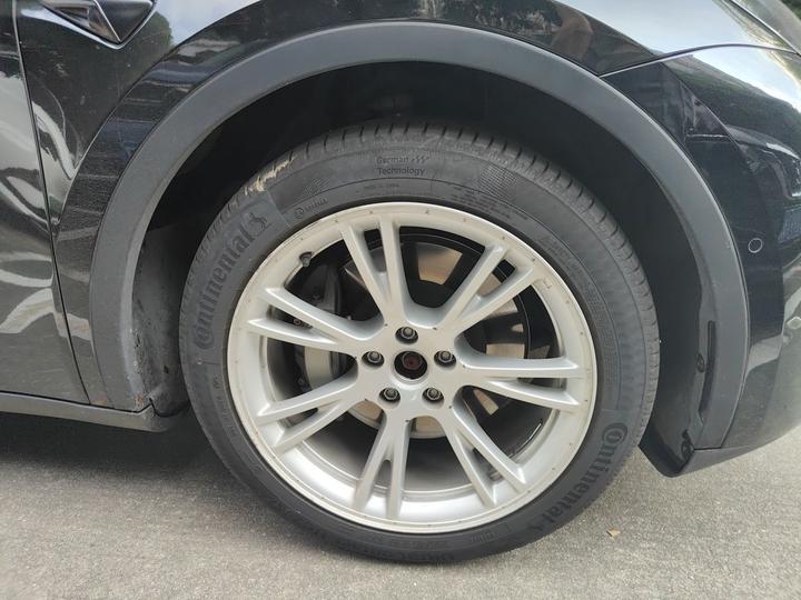 Model Y 2021 Long Range AWD photo 8