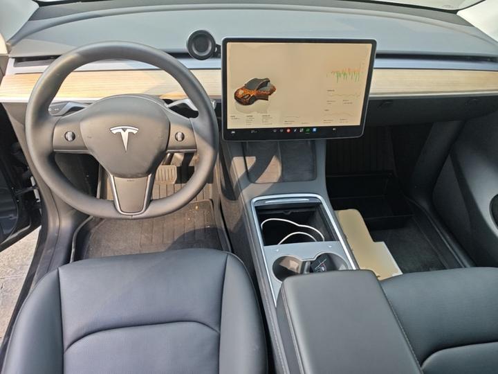 Model Y 2022 Facelift RWD photo 5