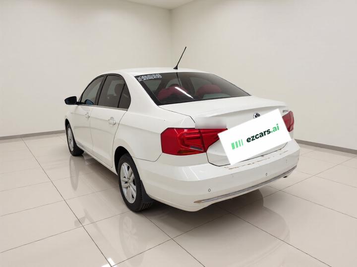 2017 1.5L AT Comfort photo 4