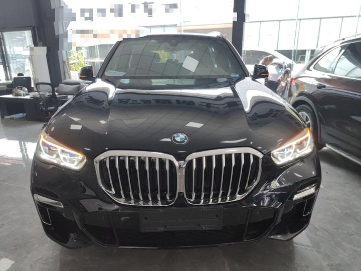 X5 2022 Facelift xDrive 40Li M Sport Package photo 2