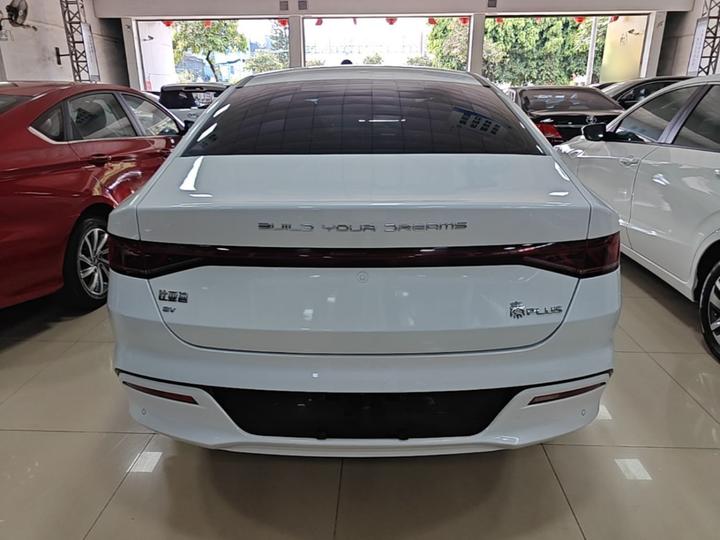 Qin PLUS 2021 EV 500KM Luxury photo 5