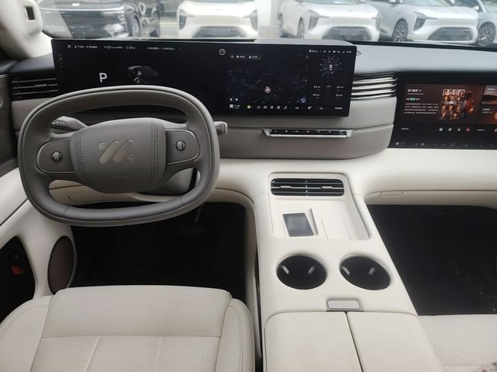 IM Motors LS8 2026 52 Max+ Tech Flagship 5-Seater photo 5