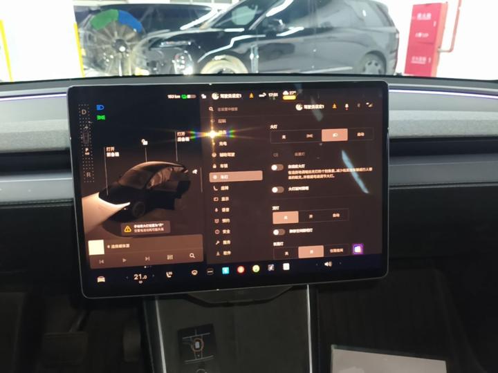 Model Y 2025 RWD photo 8