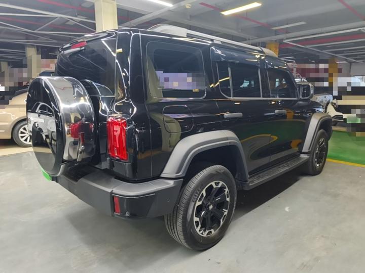 300 EV 2025 Hi4-T 37.1kWh photo 4