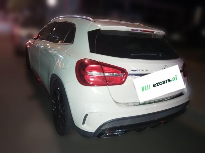 GLA AMG 2016 AMG GLA 45 4MATIC photo 4