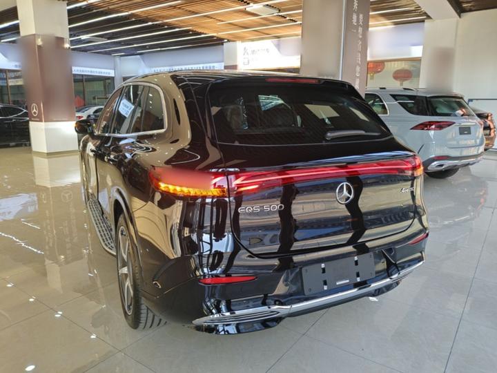 EQS SUV 2025 500 4MATIC photo 4