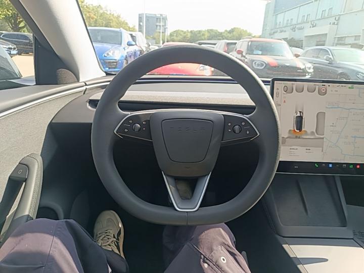 Model 3 2023 RWD photo 6