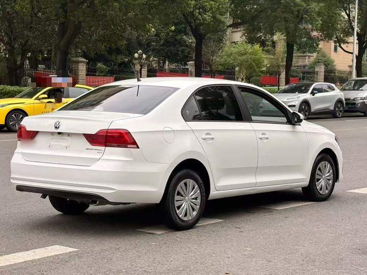 Santana 2016 1.6L MT photo 6
