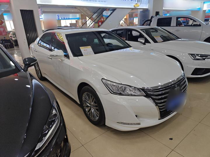 Crown 2017 2.0T Sport photo 3