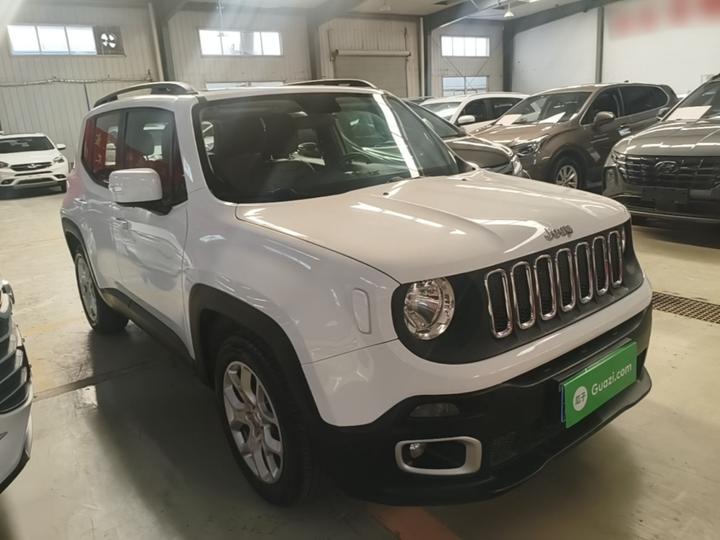Renegade 2017 180T AT photo 3