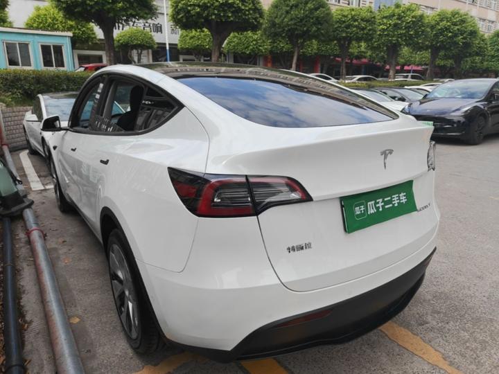 Model Y 2022 Facelift RWD photo 4