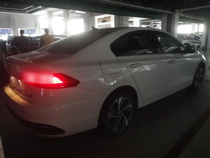 Bora 2023 200TSI DSGPRO photo 4