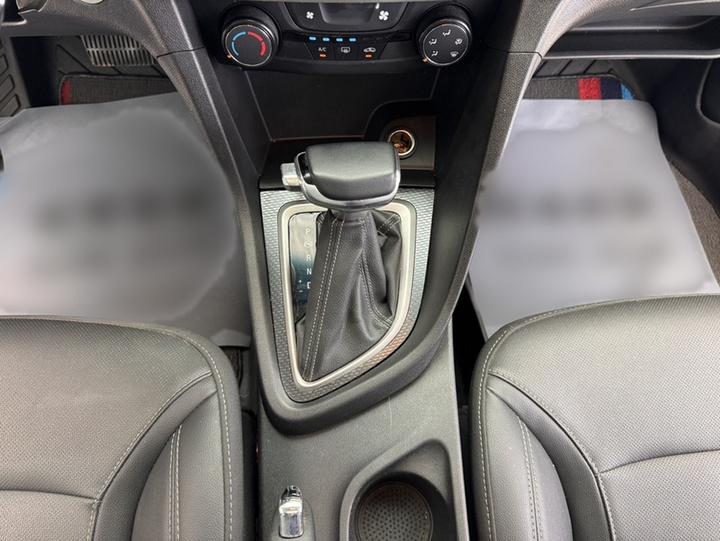 Excelle 2021 Facelift Classic 1.5L AT Elite photo 6