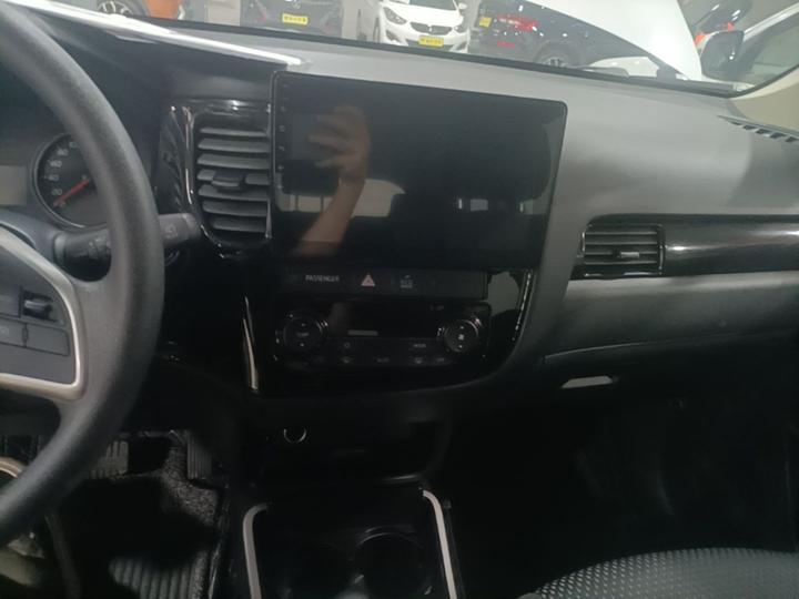 Outlander 2021 2.0L RWD Cruise 5-Seater photo 8
