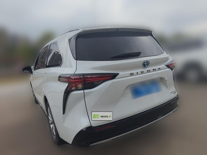 Sienna 2021 2.5L Hybrid Supreme photo 4