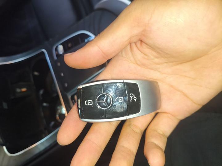 C-Class 2019 C 260 L Sport photo 8