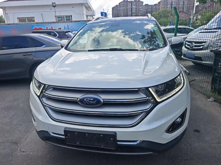 Edge 2016 EcoBoost 245 RWD 7-Seater photo 2