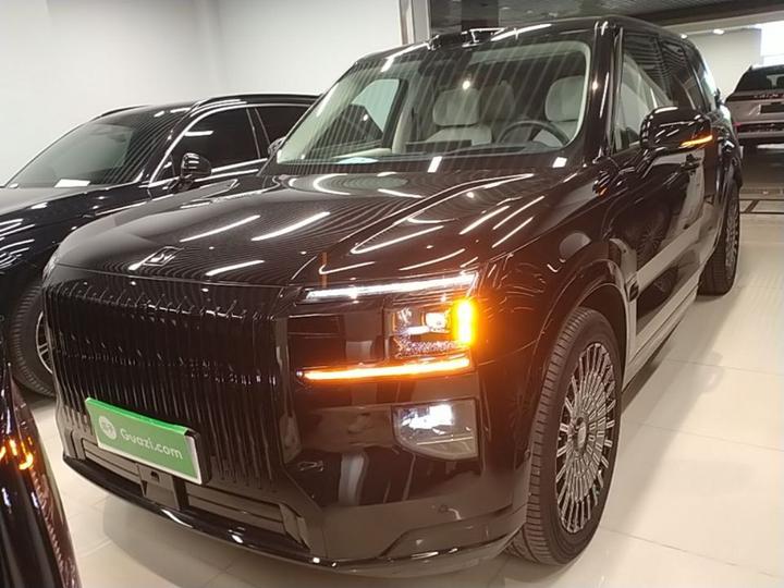 9X 2025 Ultra 70kWh 6-Seater photo 2