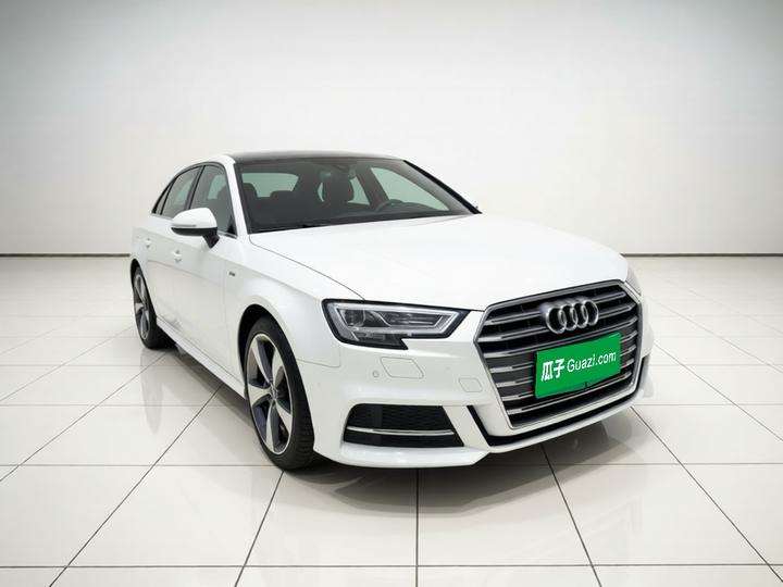 A3 2020 Sportback 35 TFSI Fashion China VI photo 3