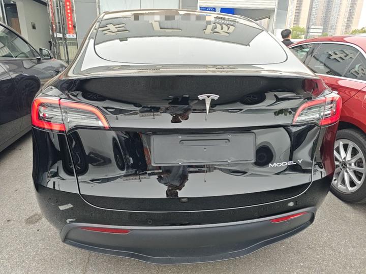 Model Y 2022 Facelift RWD photo 5