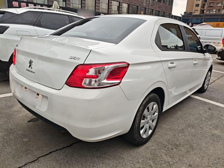 301 2016 1.6L MT photo 6