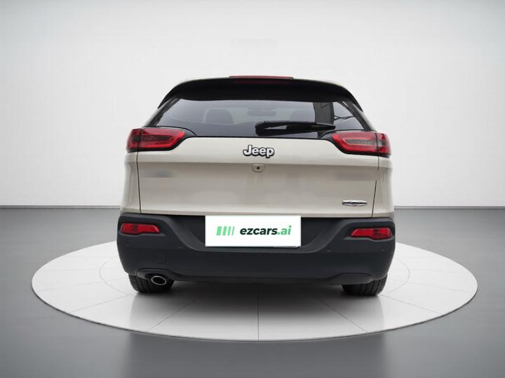 Cherokee 2016 2.0L Smart photo 3