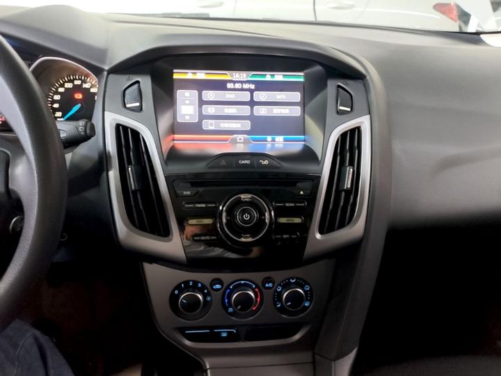 Focus 2012 Hatchback 1.6L MT Comfort photo 4