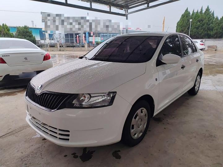 Rapid 2016 1.4L MT