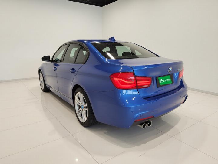 3 Series 2019 320i M Sport Package photo 4
