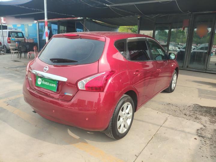 Tiida 2014 1.6L CVT Comfort photo 4