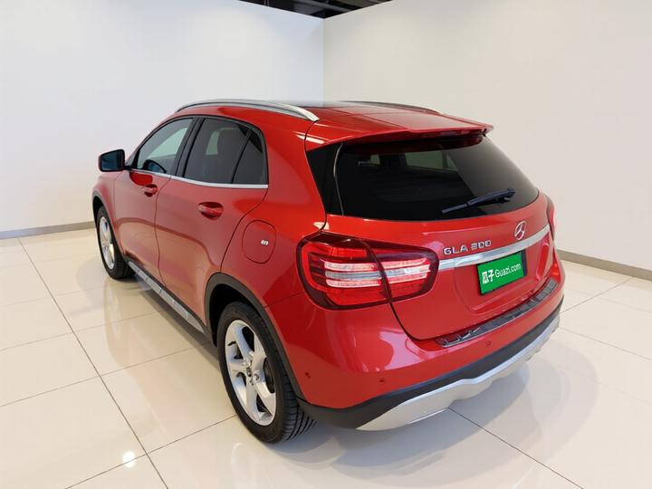 GLA 2017 GLA 200 Dynamic photo 4