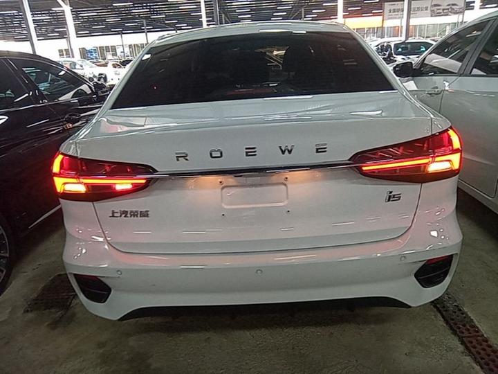 i5 2021 1.5L CVT Platinum photo 3