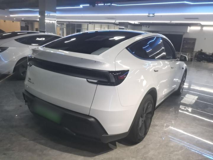 Model Y 2025 Facelift Long Range AWD photo 4