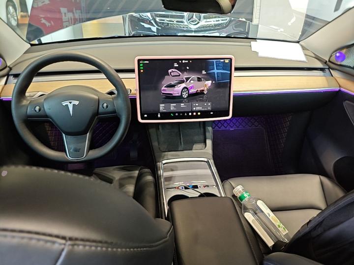 Model Y 2022 RWD photo 5
