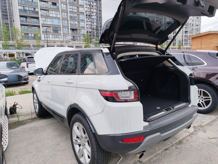 Range Rover Evoque 2016 2.0T SE PLUS Smart photo 4