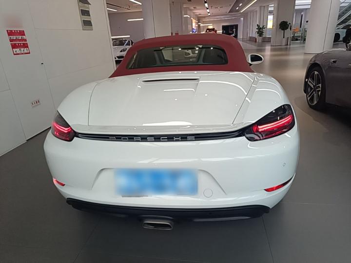 718 2022 Boxster 2.0T photo 3