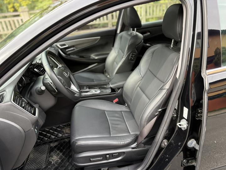Spirior 2015 2.0L Collection photo 6