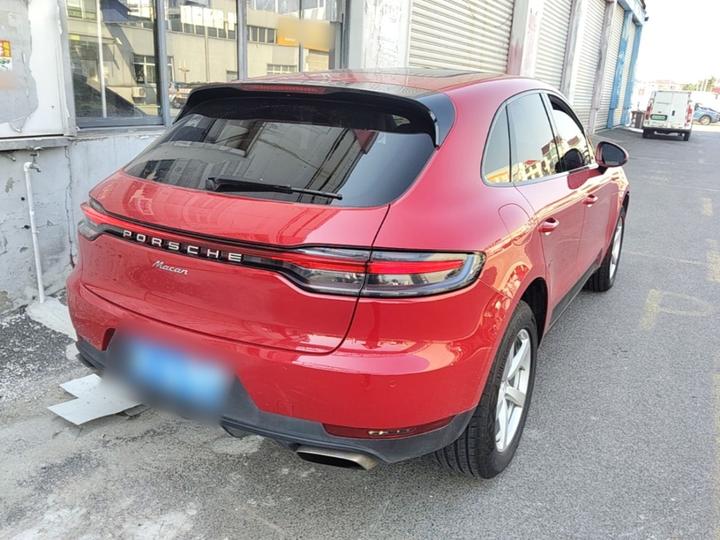 2018 Macan 2.0T photo 4