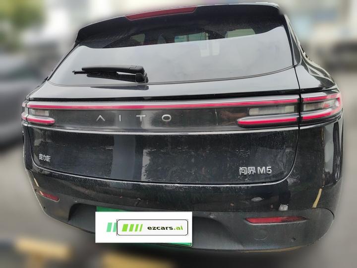 HIMA AITO M5 2022 EREV AWD Flagship photo 5