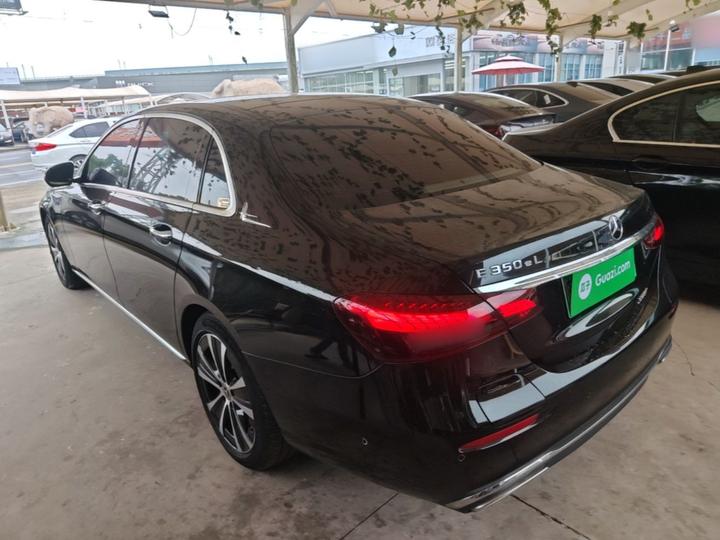 E-Class EV 2022 E 350 e L PHEV photo 4