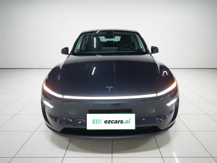 Model Y 2025 RWD photo 2