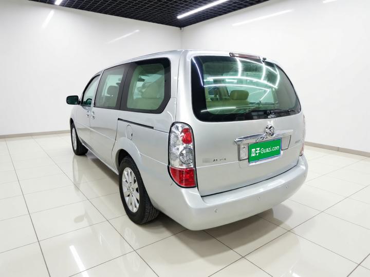 GL8 2014 2.4L Classic photo 4
