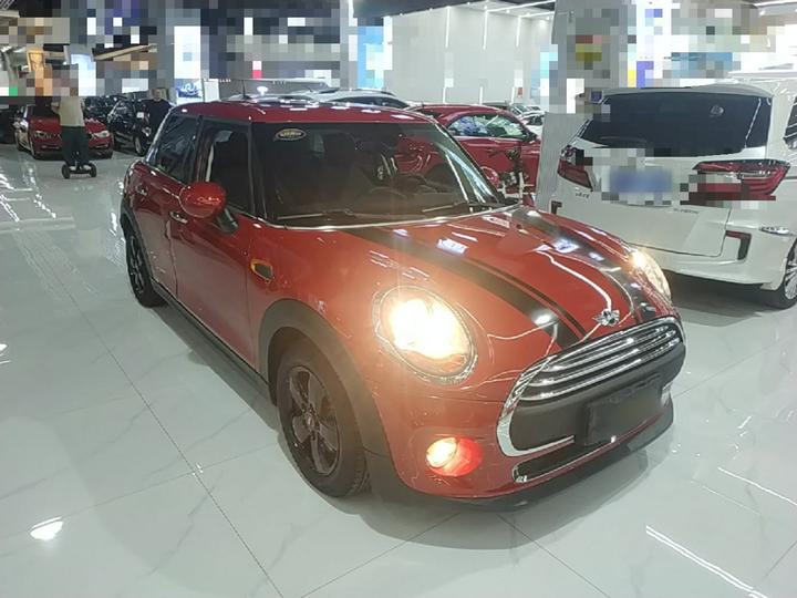 2016 1.2T ONE 5-Door photo 3
